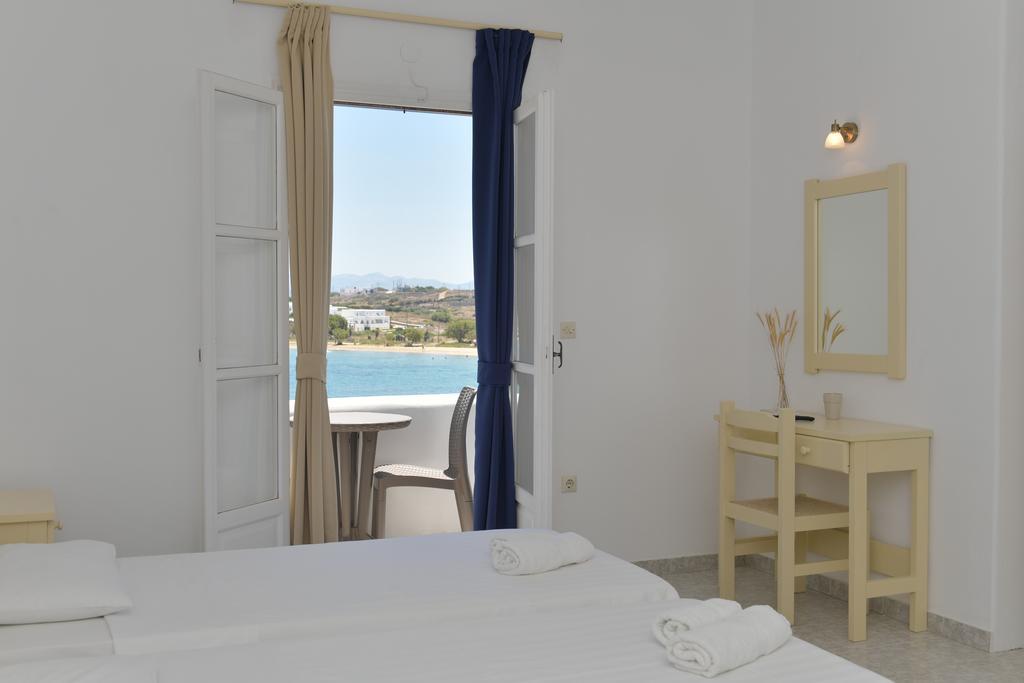 Bocamviglies By The Sea Hotel เนาซา ภายนอก รูปภาพ